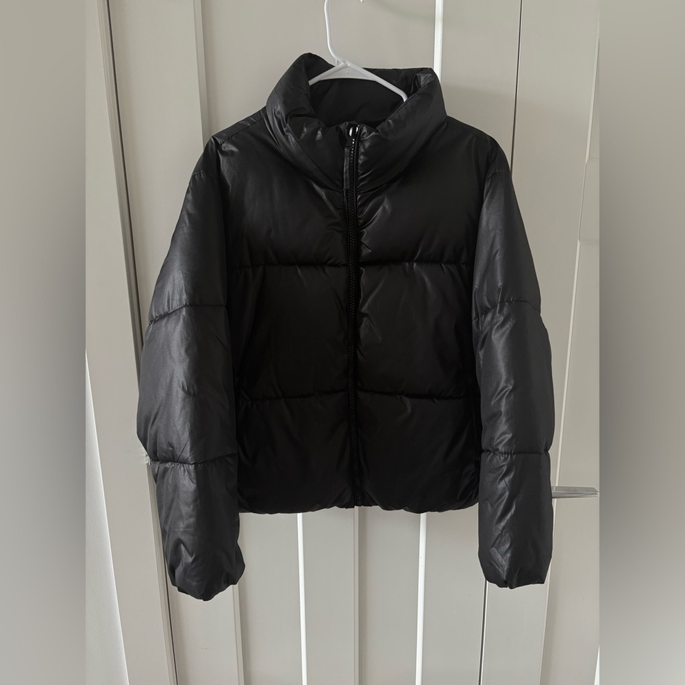 Old Navy Quilted Puffer Jacket - Picture 2 of 6